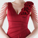 Vestido Aurielle™ com Ombro Decorado e Acabamento Premium