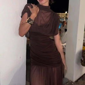 Vestido Elixire™ com Tule Translúcido e Drapeado Sofisticado