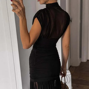 Vestido Elixire™ com Tule Translúcido e Drapeado Sofisticado