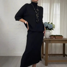 Conjunto Marselha™  com Blusa Gola Alta e Saia Midi Canelada