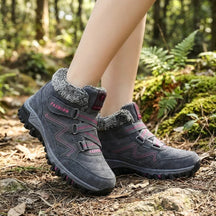 Bota Unissex UrbanFrost™ Com Forro Acolchoado e Solado Tratorado