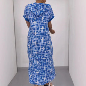 Vestido Lígia™ com Capuz e Estampa Autoral Contemporânea