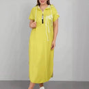 Vestido Lígia™ com Capuz e Estampa Autoral Contemporânea